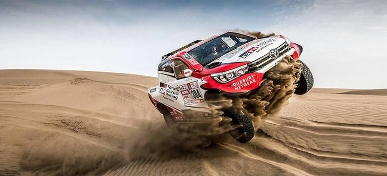 Экстремальный тест-драйв легендарных внедорожников Toyota